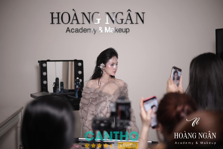 dịch vụ Hoàng Ngân Make Up makeup dự tiệc tại Cần Thơ 