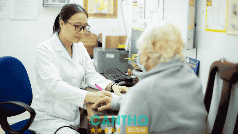 Đội ngũ bác sĩ tại Phòng Khám Đa Khoa Vạn Phước Cửu Long