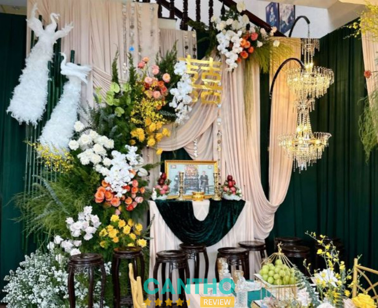 Kelvin Wedding & Event trang trí gia tiên tiệc cưới tại Cần Thơ