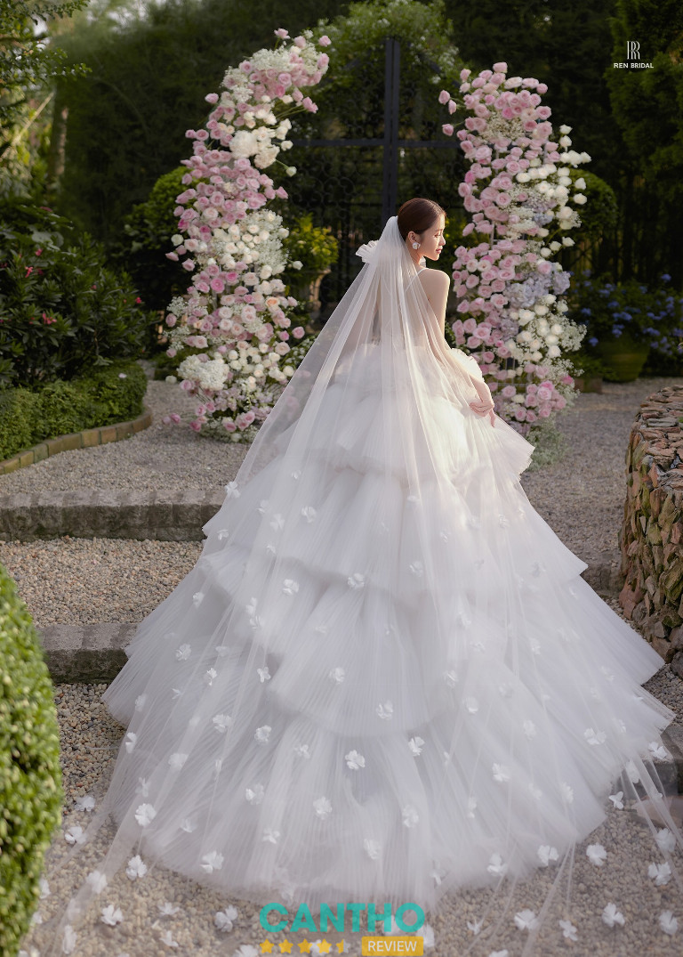 REN Bridal Studio cho thuê váy cưới tại cần thơ