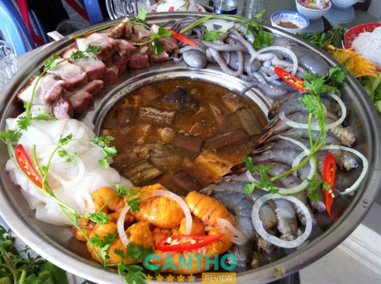Lẩu Mắm - Bến Ninh Kiều
