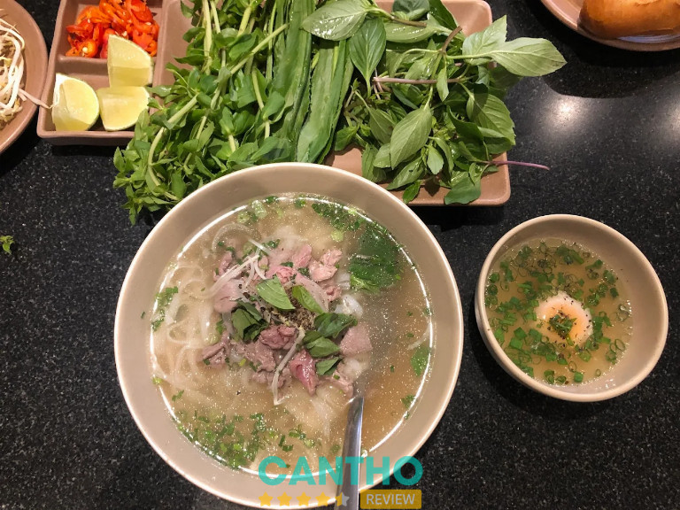 Quán ăn sáng ngon ở Ninh Kiều Cần Thơ - Phở 16