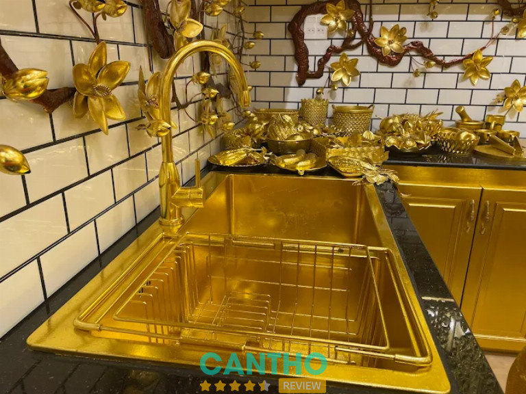 Chủ nhân Ngôi Nhà Dát Vàng ở Cần Thơ