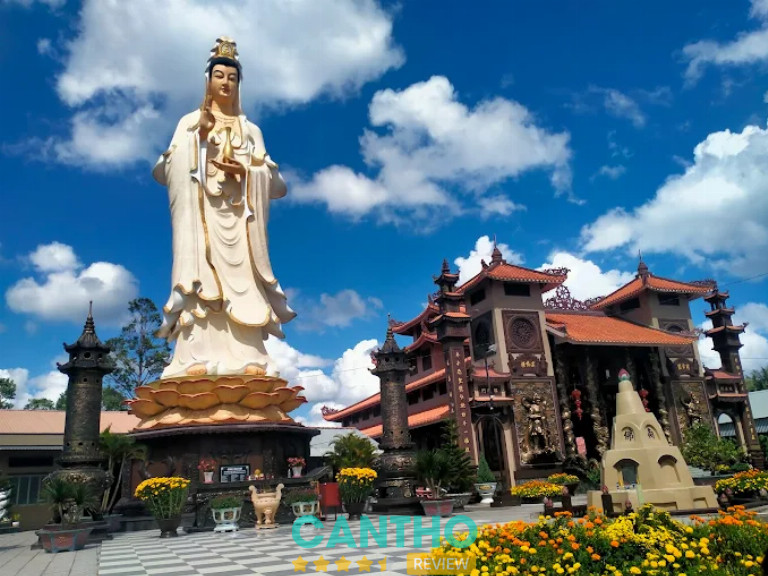 chùa ở ngã bảy hậu giang