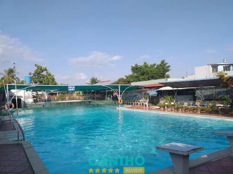 Hồ bơi ở Cần Thơ