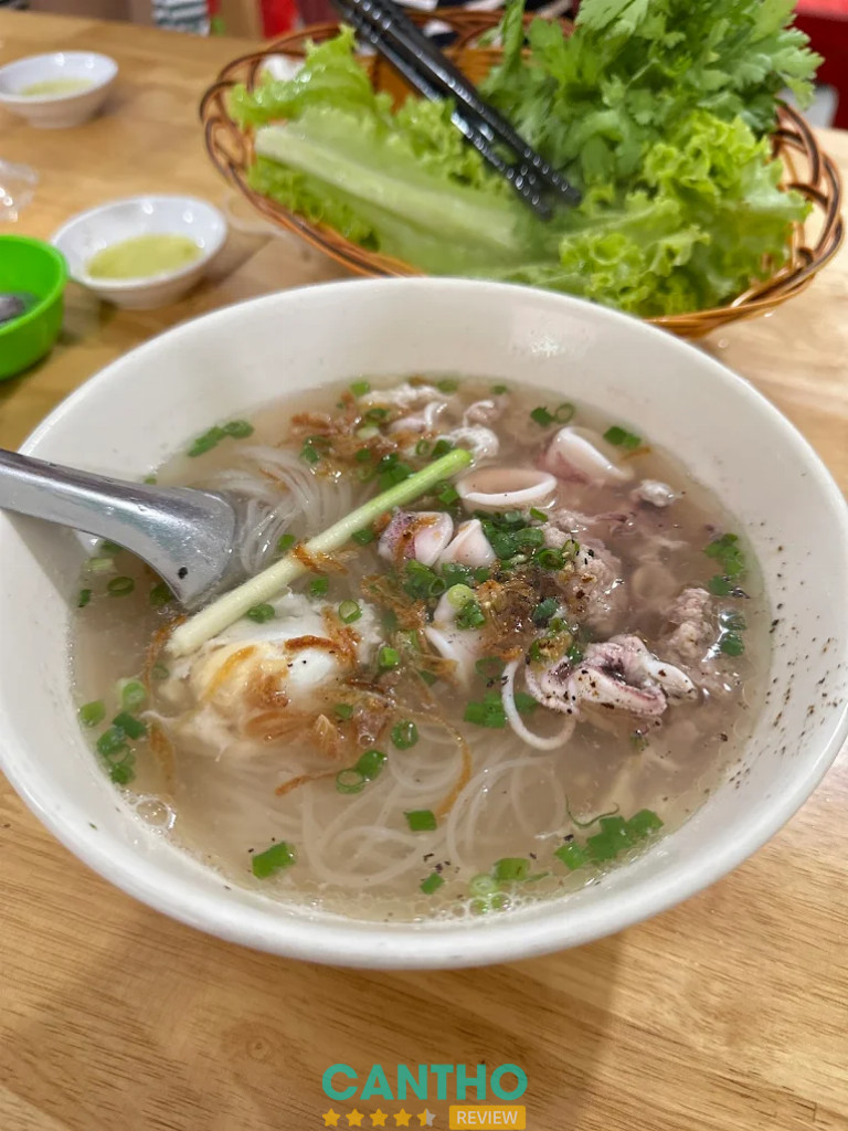 Quán hủ tiếu mực 69 ở Cần Thơ