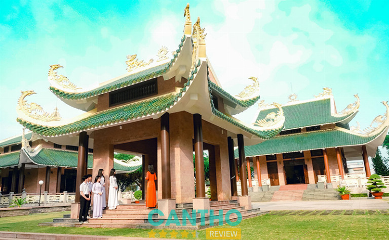 Nhà thờ Thủ khoa Bùi Hữu Nghĩa