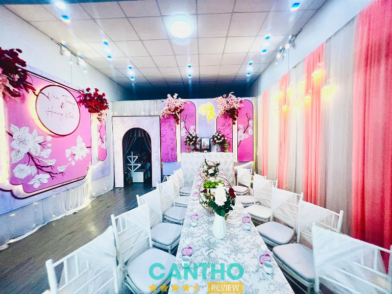 Thuận Trần trang trí gia tiên ngày cưới ở Vị Thanh