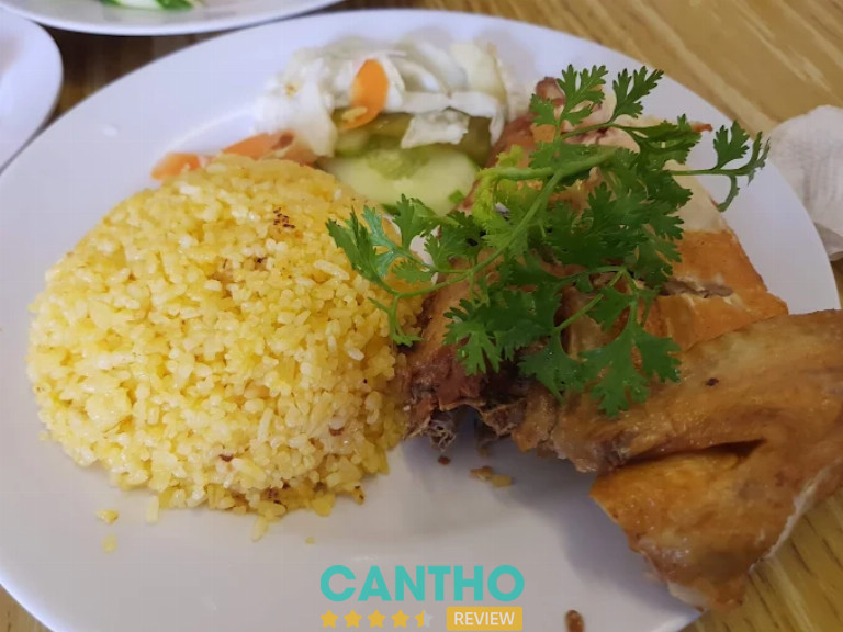 Quán cơm gà xối mỡ Cần Thơ
