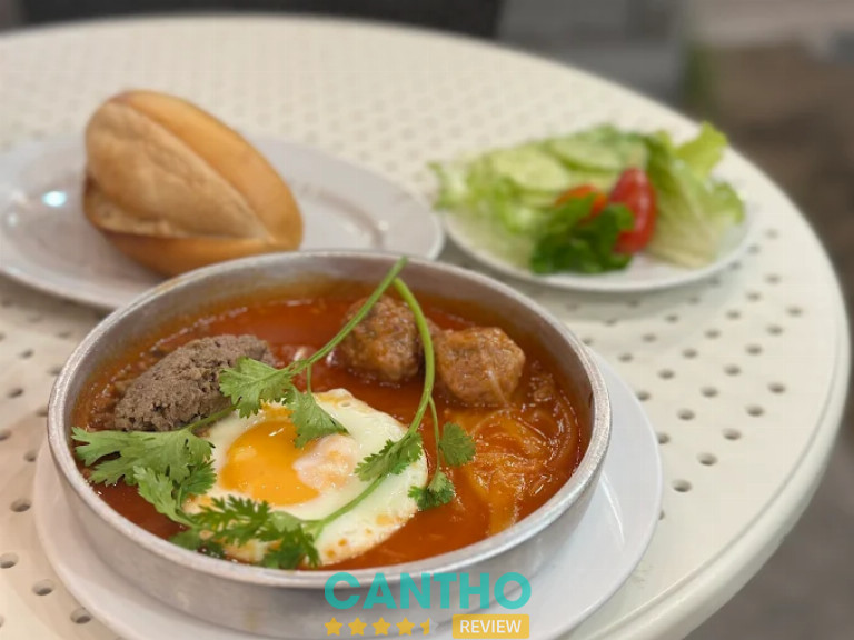 Tiệm bánh mì chảo Mười Cần Thơ