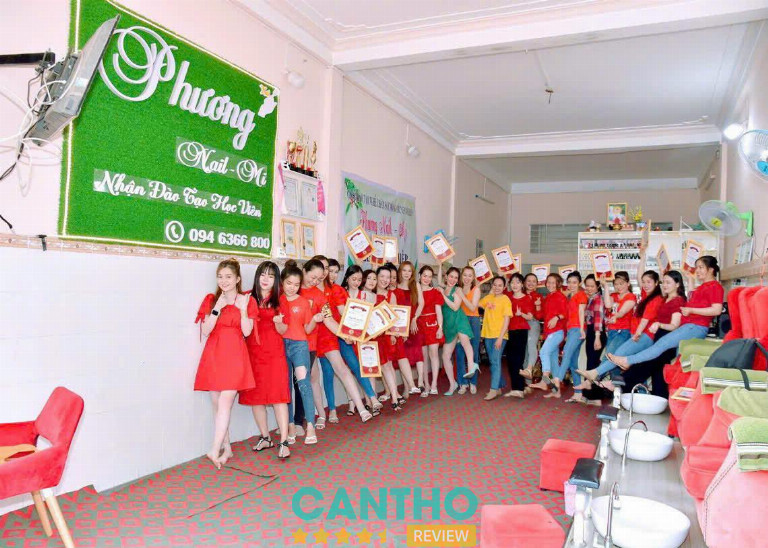 Địa chỉ dạy nghề làm nail ở Vị Thanh Phương Nail Mi