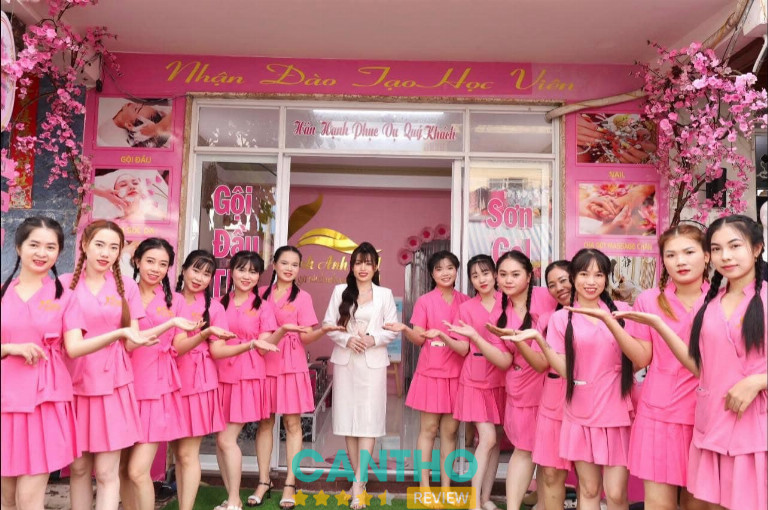 Địa chỉ dạy nghề làm nail ở Vị Thanh Linh Anh Nail