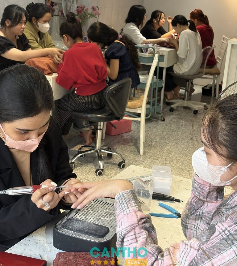 Địa chỉ dạy nghề làm nail ở Vị Thanh Merry Nails