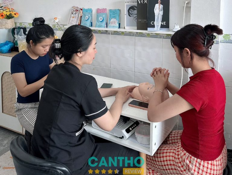 Địa chỉ dạy nghề spa ở Ngã Bảy Ánh Dương Beauty 3